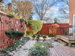 6260 Chaucer Lane, Alexandria VA 22304