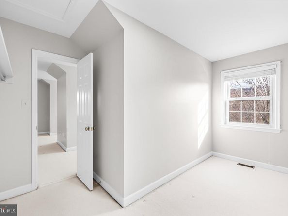 6260 Chaucer Lane, Alexandria VA 22304