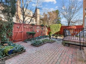 6260 Chaucer Lane, Alexandria VA 22304