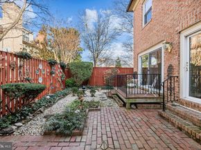 6260 Chaucer Lane, Alexandria VA 22304
