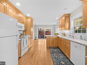 6260 Chaucer Lane, Alexandria VA 22304