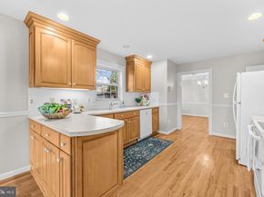 6260 Chaucer Lane, Alexandria VA 22304