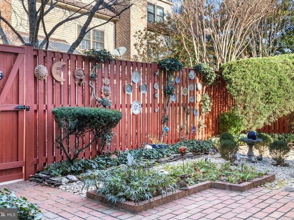 6260 Chaucer Lane, Alexandria VA 22304