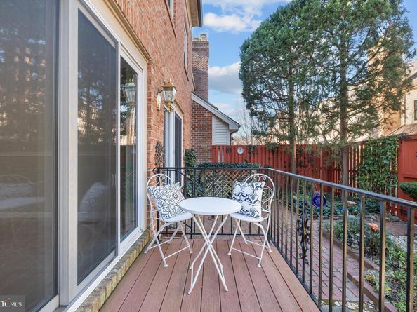 6260 Chaucer Lane, Alexandria VA 22304