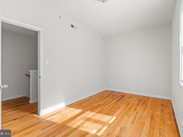 2106 N 17TH Street, Philadelphia PA 19121