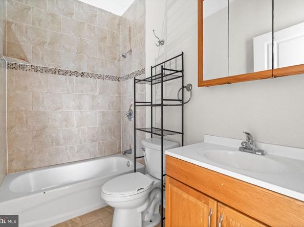 2106 N 17TH Street, Philadelphia PA 19121