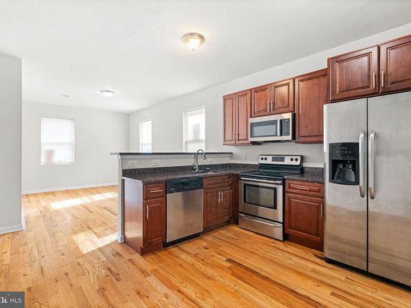 2106 N 17TH Street, Philadelphia PA 19121