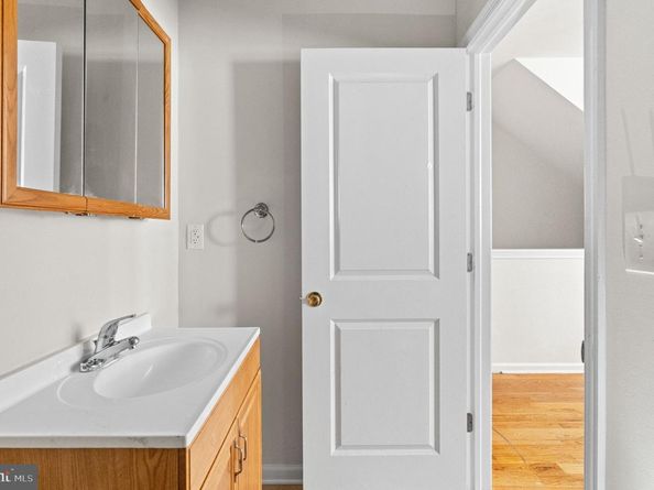 2106 N 17TH Street, Philadelphia PA 19121