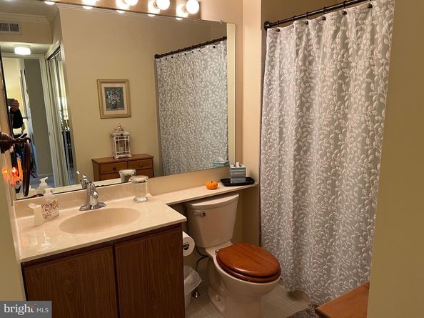 9015 Heritage Drive 8, Southampton PA 18966