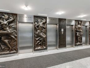 604-36 S Washington Square 1013, Philadelphia PA 19106