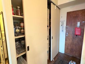 604-36 S Washington Square 1013, Philadelphia PA 19106