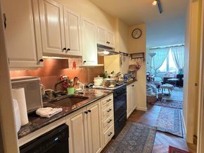 604-36 S Washington Square 1013, Philadelphia PA 19106