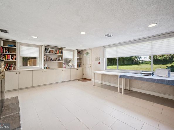 1200 Gainsboro Road, Bala Cynwyd PA 19004