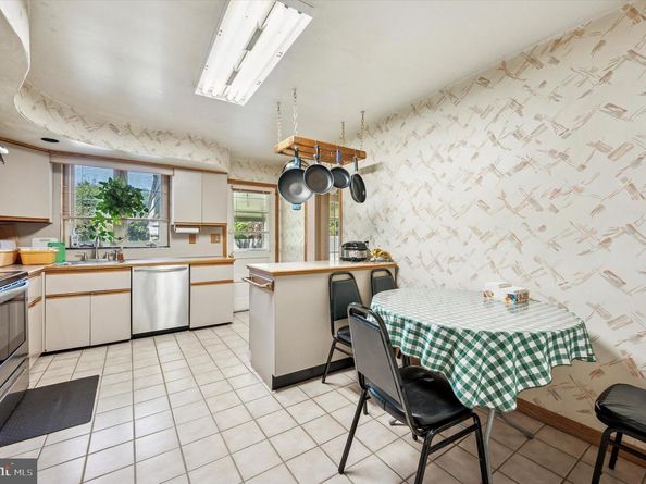 1200 Gainsboro Road, Bala Cynwyd PA 19004