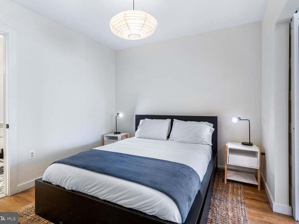 2465 18TH Street NW 4, Washington DC 20009