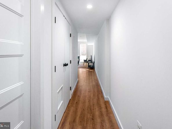 2465 18TH Street NW 4, Washington DC 20009