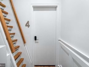 2465 18TH Street NW 4, Washington DC 20009