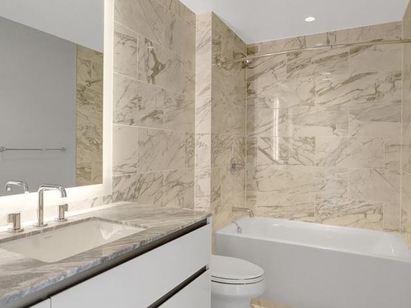 1781 N Pierce Street 1404, Arlington VA 22209