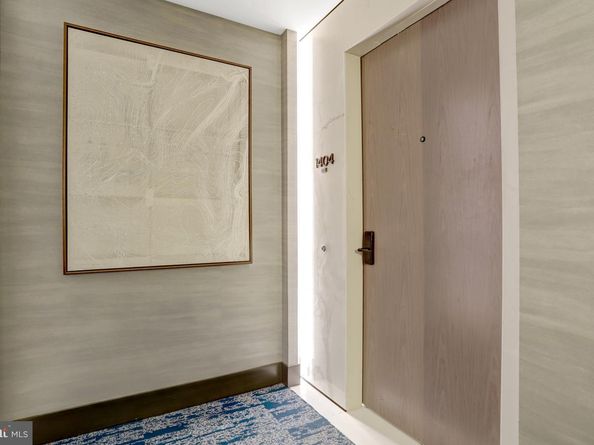 1781 N Pierce Street 1404, Arlington VA 22209