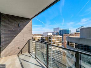 1781 N Pierce Street 1404, Arlington VA 22209