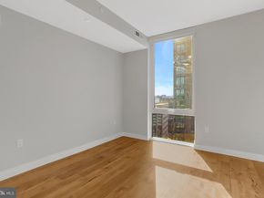 1781 N Pierce Street 1404, Arlington VA 22209