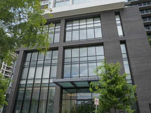 1781 N Pierce Street 1404, Arlington VA 22209