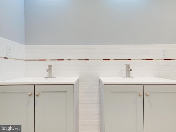 719 Cantrell Street, Philadelphia PA 19148