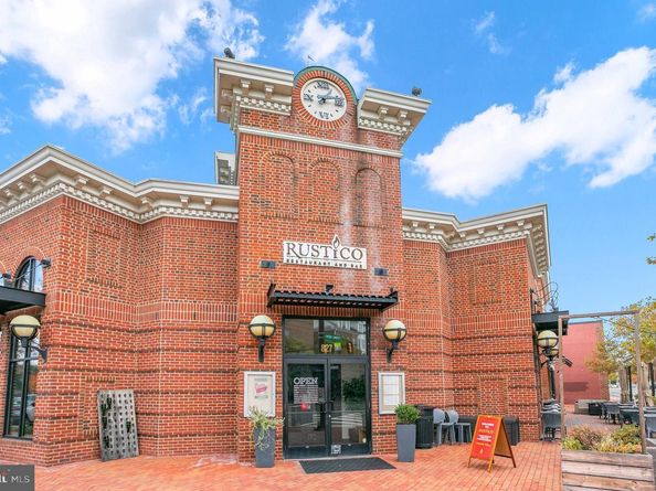 1700 W Abingdon Drive 103, Alexandria VA 22314