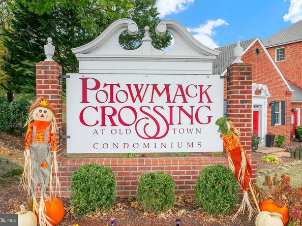 1700 W Abingdon Drive 103, Alexandria VA 22314