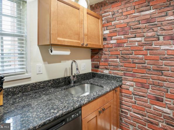 1700 W Abingdon Drive 103, Alexandria VA 22314