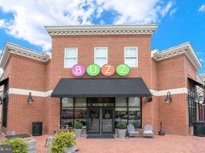 1700 W Abingdon Drive 103, Alexandria VA 22314