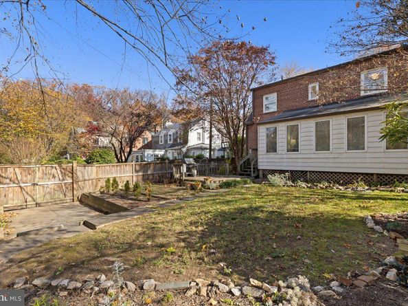 5352 29TH Street NW, Washington DC 20015