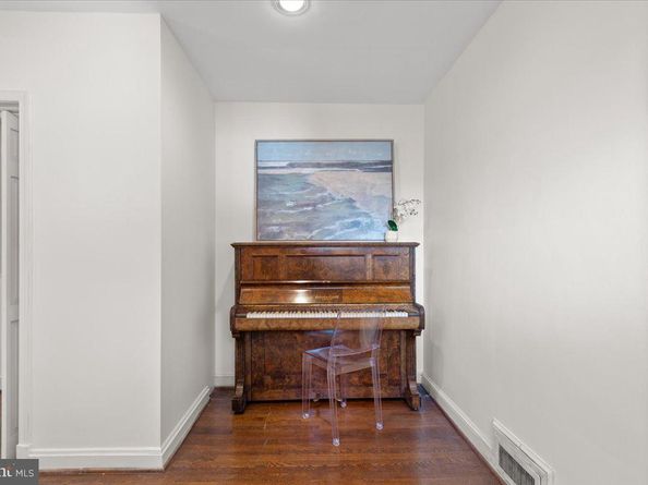 5352 29TH Street NW, Washington DC 20015