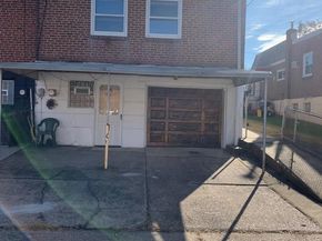 8806 Lister Street, Philadelphia PA 19152