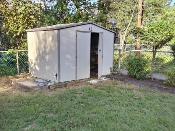 2040 31st Place SE, Washington DC 20020