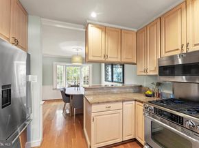 850 N Kensington Street, Arlington VA 22205