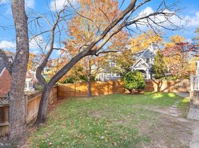 850 N Kensington Street, Arlington VA 22205