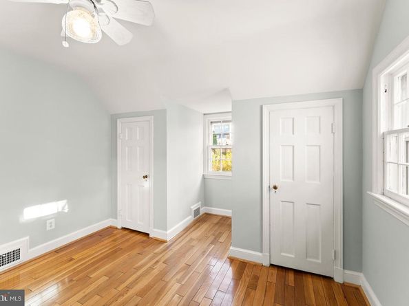 850 N Kensington Street, Arlington VA 22205