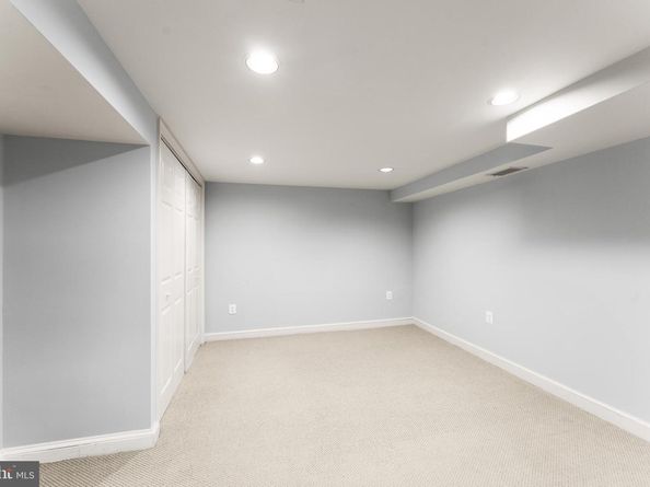 850 N Kensington Street, Arlington VA 22205