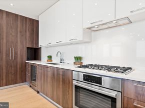 1650 Silver Hill Drive 1206, Mclean VA 22102