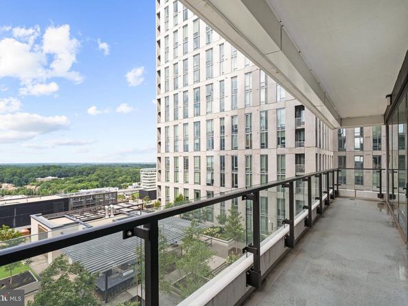 1650 Silver Hill Drive 1206, Mclean VA 22102