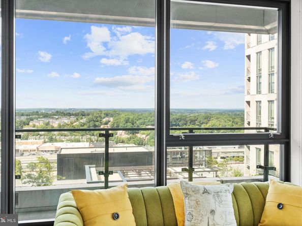 1650 Silver Hill Drive 1206, Mclean VA 22102