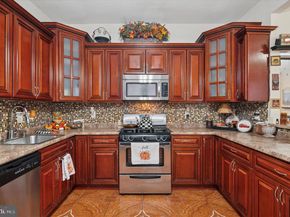 113 W Abbottsford Avenue, Philadelphia PA 19144