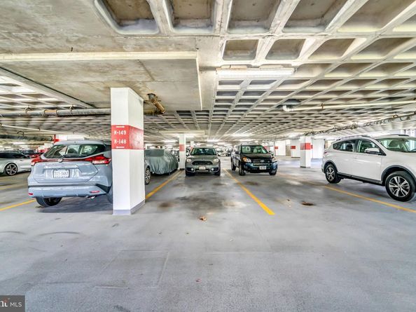 3701 S George Mason Drive 1812N, Falls Church VA 22041