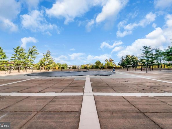 3701 S George Mason Drive 1812N, Falls Church VA 22041