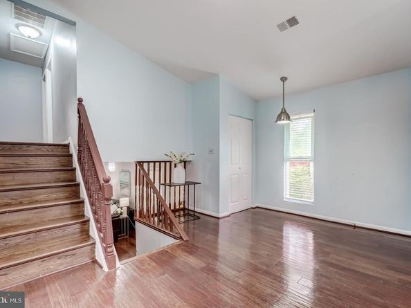 316 Hanford Court, Sterling VA 20164