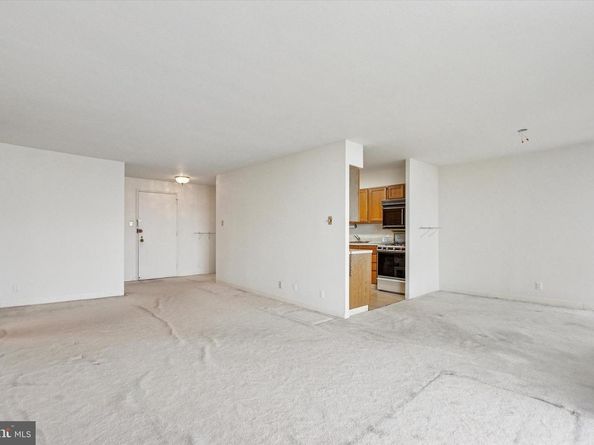 3900 Ford Road 15C, Philadelphia PA 19131