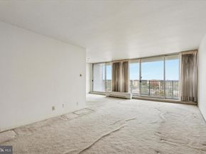 3900 Ford Road 15C, Philadelphia PA 19131