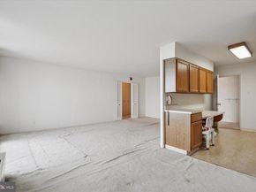 3900 Ford Road 15C, Philadelphia PA 19131