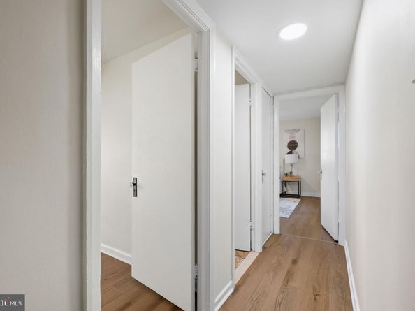 806 S Arlington Mill Drive 104, Arlington VA 22204